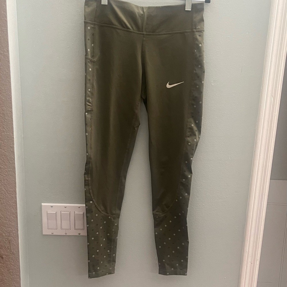 Nike DriFit Leggings Lightweight in Olive Green with Polka Dots